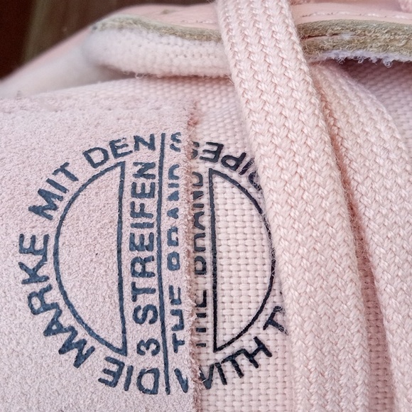 Adidas - Picture 4 of 8